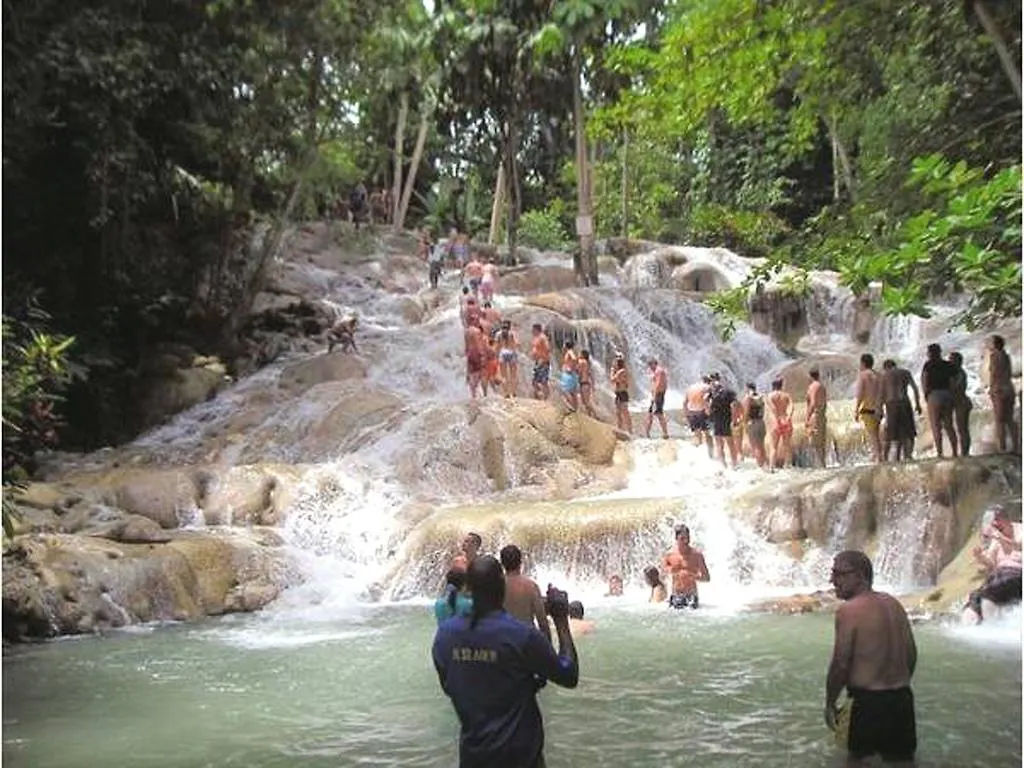 Mystic Ridge Apt 10E Apartment Trafalgar 0*, Ocho Rios